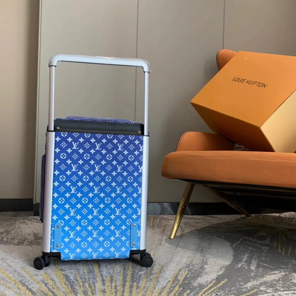 CUSTOM 37L CABIN 55 HORIZON SUITCASE CLOUDS 0519